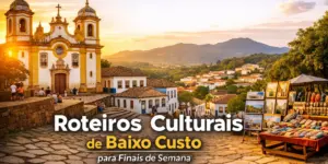 Cena de cidade histórica ao entardecer com igreja e casas coloniais em 2026